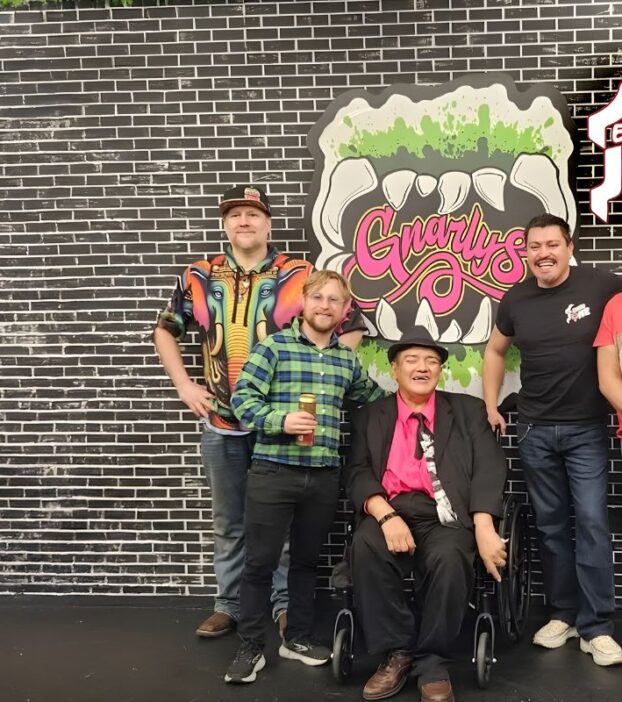 El CHido One Cover Gnarly's Theater - 1200 x 800